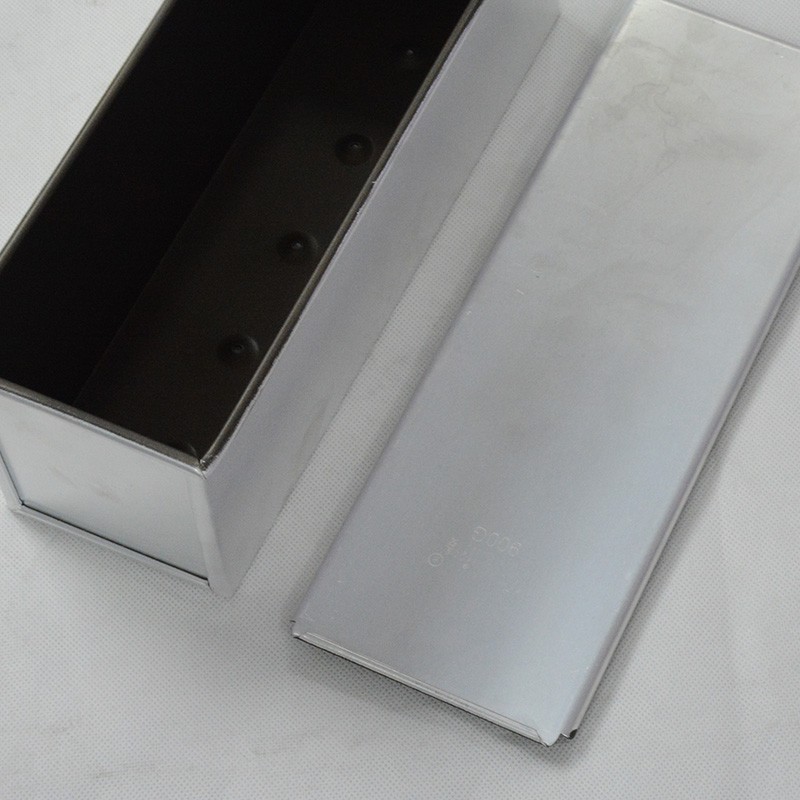 A bread food processing factory customizes baking trays, toast bread boxes, and aluminum alloy square baking trays. / 5