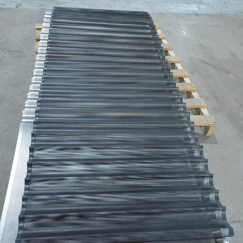 Baking trays for food production lines, baguette pans for tunnel ovens, trays for batch customization / 4